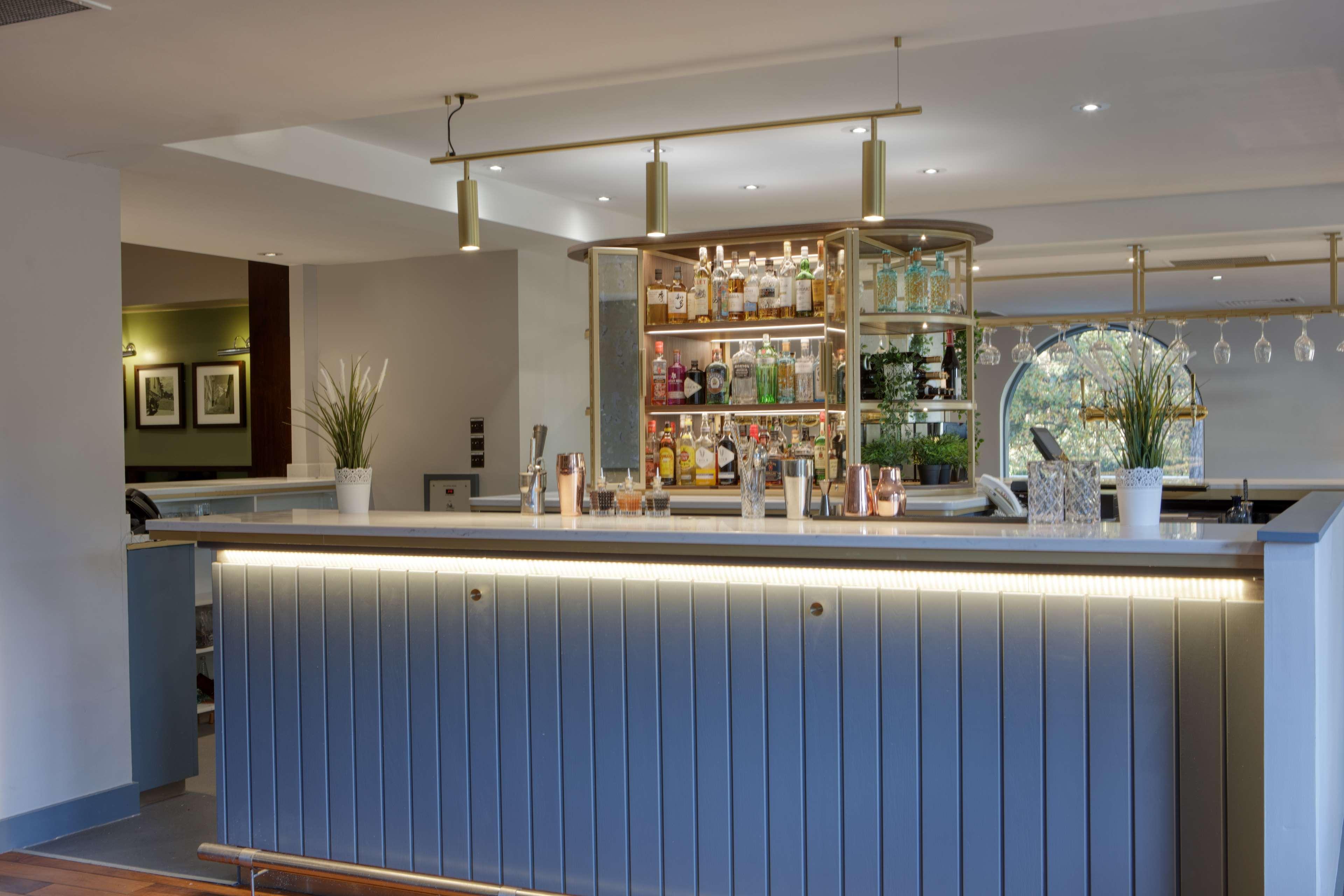 Hilton Cobham Hotel Cobham  Exterior photo