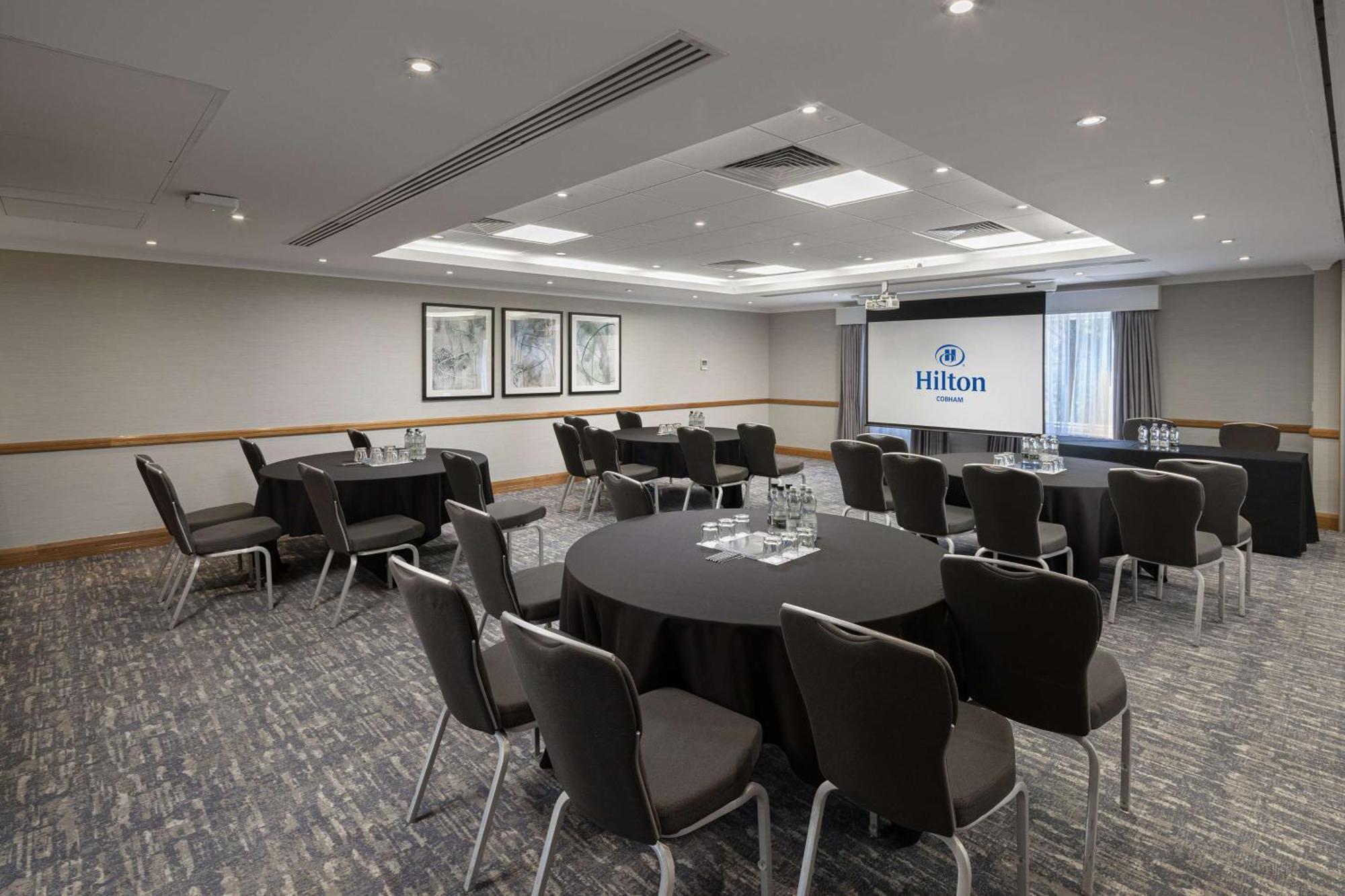 Hilton Cobham Hotel Cobham  Exterior photo