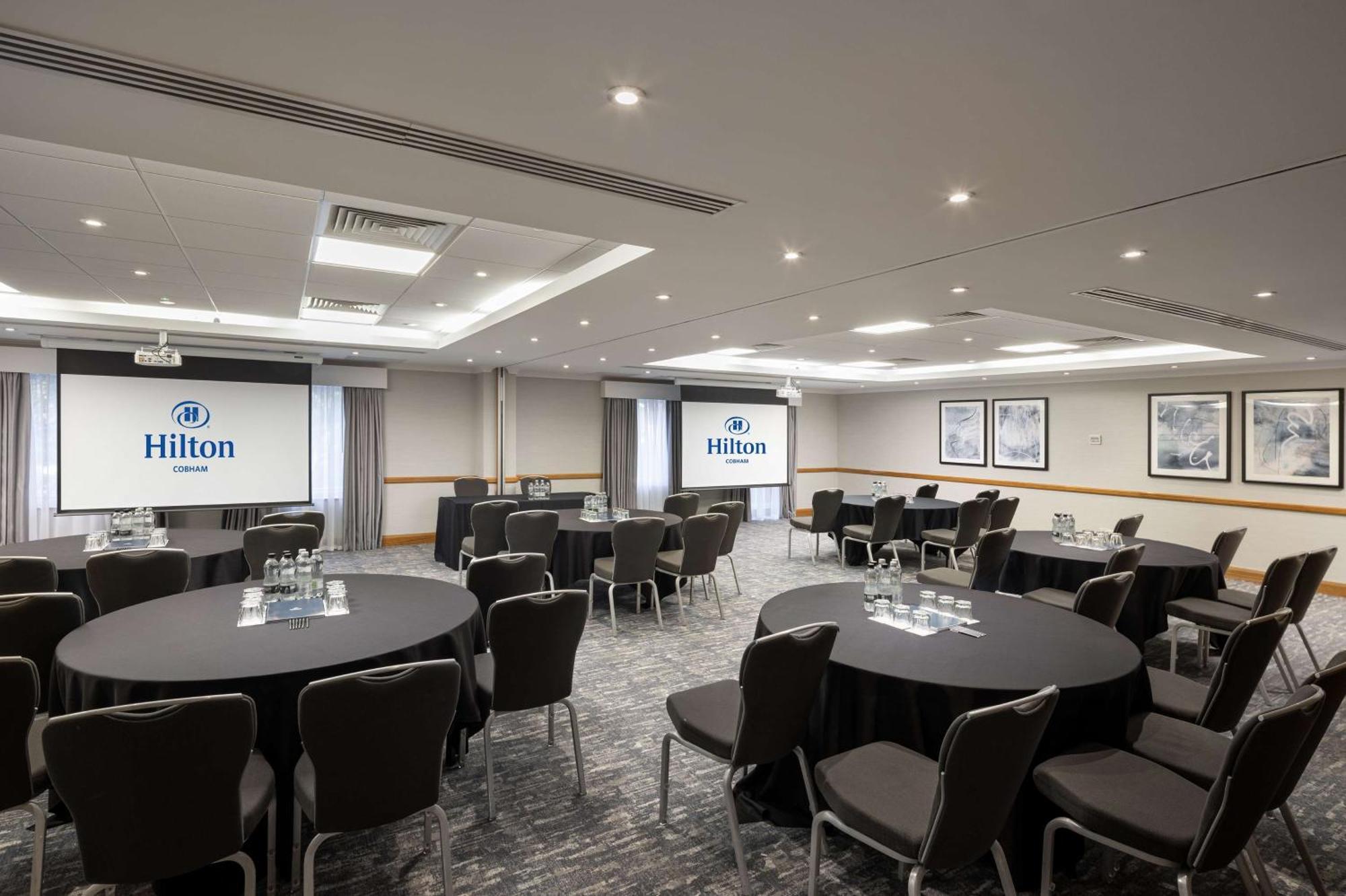 Hilton Cobham Hotel Cobham  Exterior photo