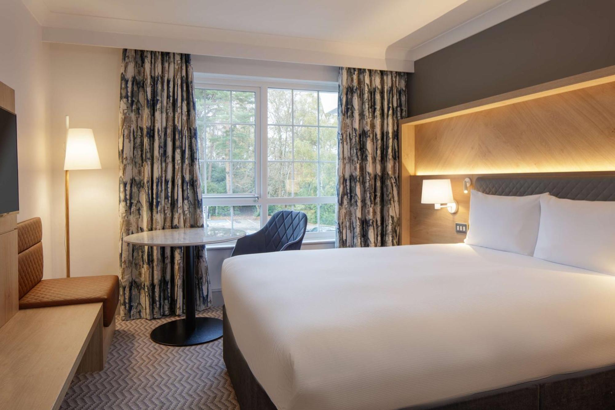 Hilton Cobham Hotel Cobham  Exterior photo